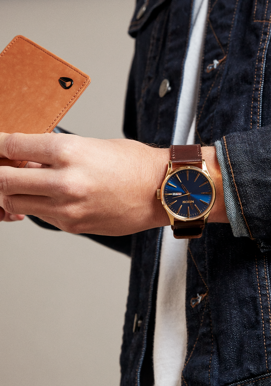 Sentry Leather - Poliertes Gold / Marineblau Sunray