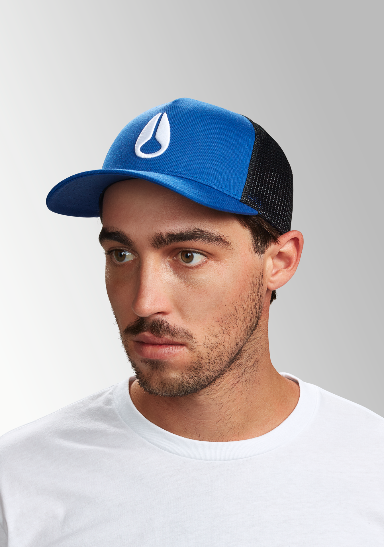 Trucker-Mütze mit Symbol - Royalblau / Schwarz View 5